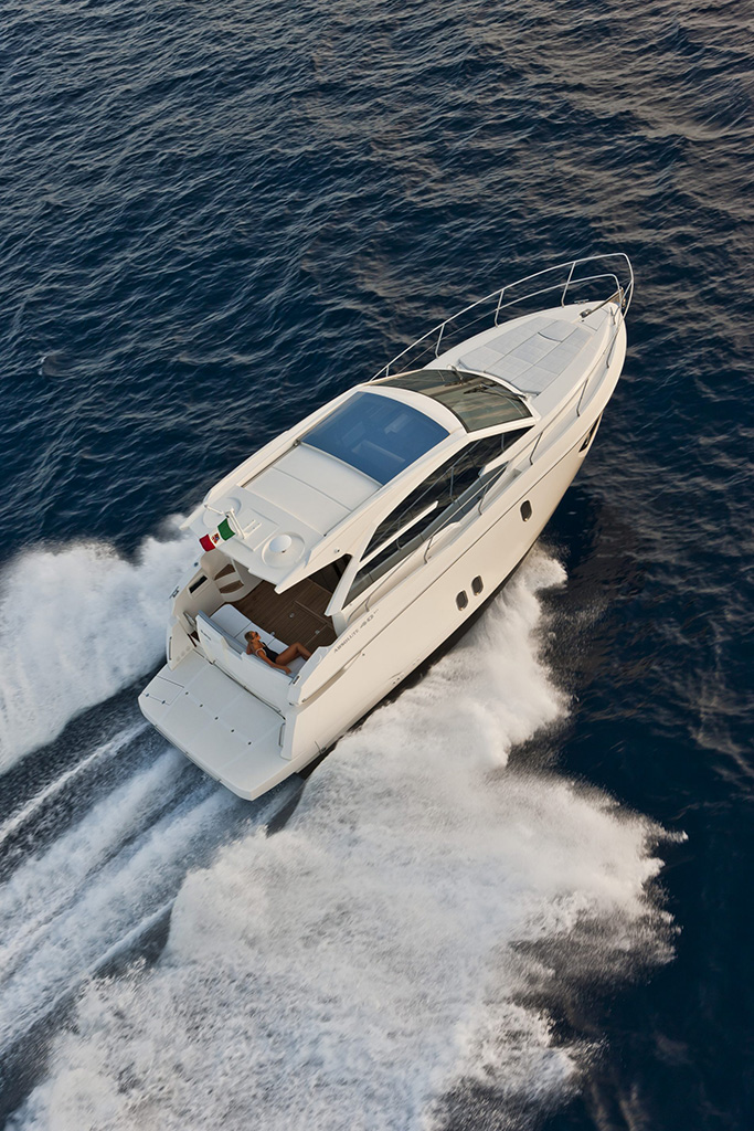 Nationwide Boat Shipping can ship your cabin cruiser!